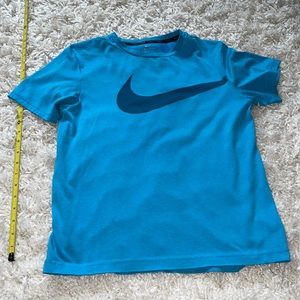 Boy’s size:XL Nike short sleeve dry fit shirt